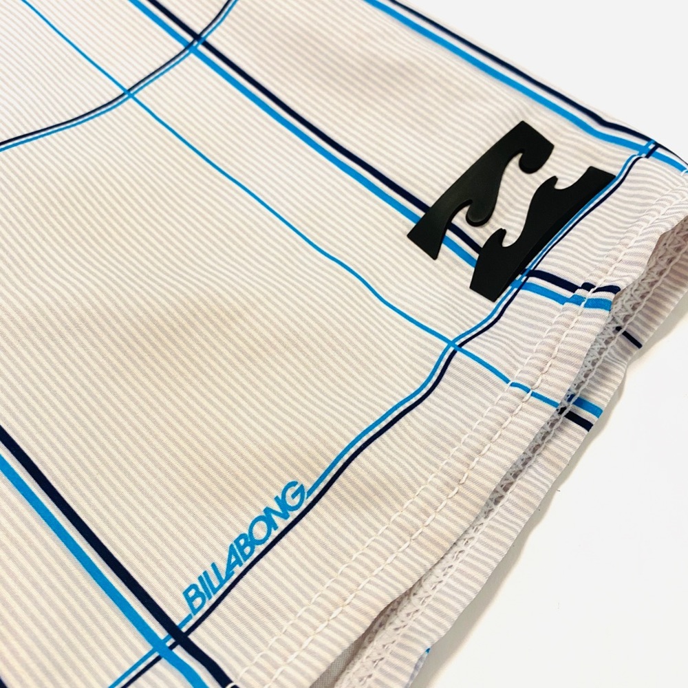 Billabong Platinum Men’s Board Shorts PX3 - Picture 6 of 8